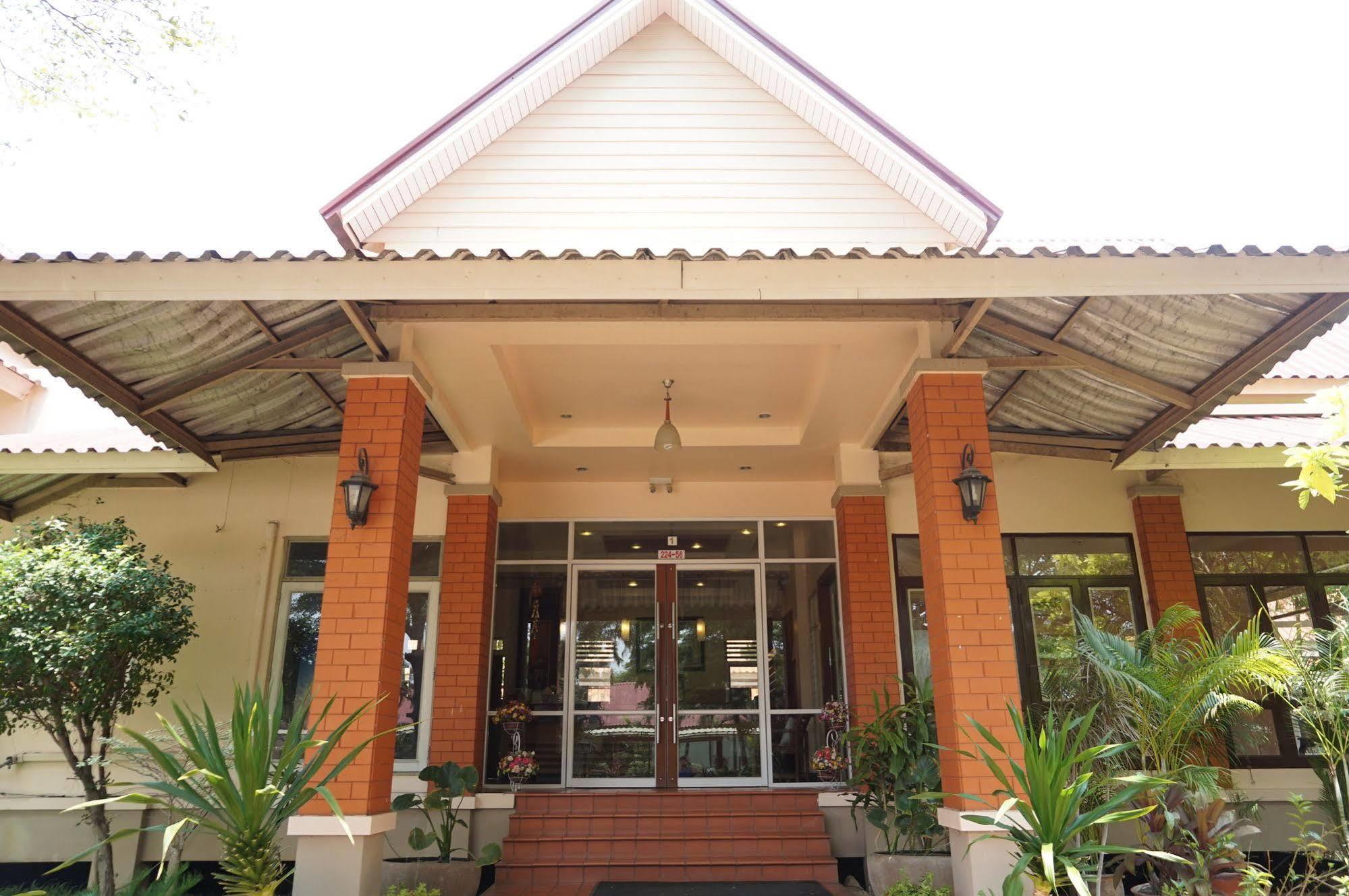 Tonwa Resort Hotel Khon Kaen Dış mekan fotoğraf